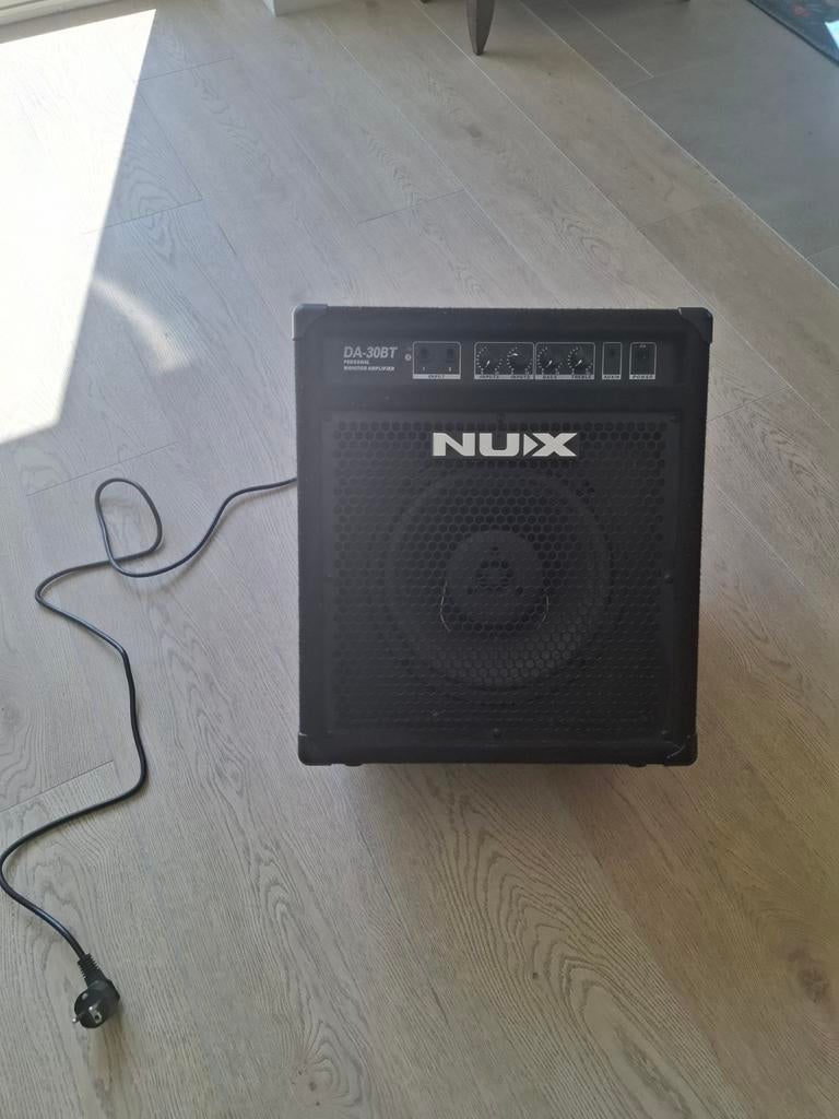 Nux DA-30Bt versterker/speaker, Ophalen, Zo goed als nieuw, Minder dan 50 watt