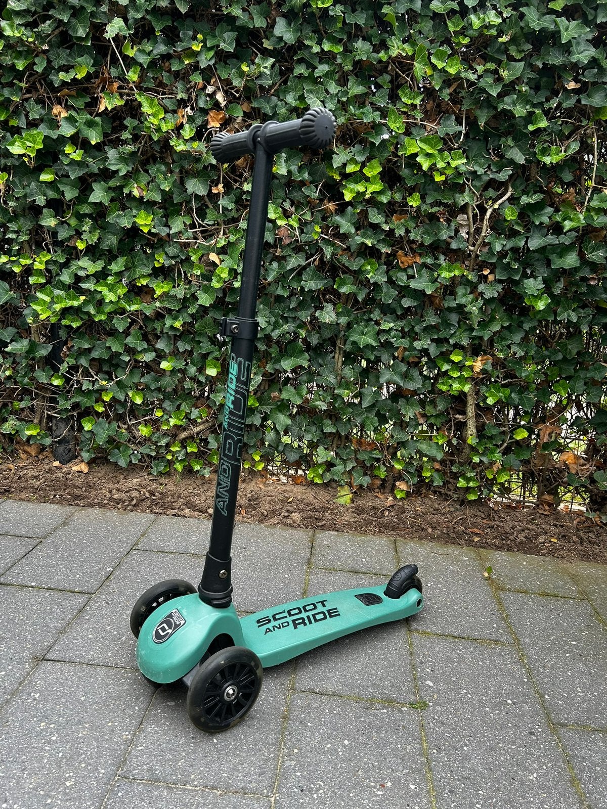Scoot and ride step, Fietsen en Brommers, Steps, Ophalen, Zo goed als nieuw, Gewone step