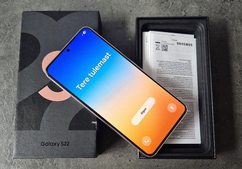 Samsung Galaxy S22 (SM-S901) 128GB, Verzenden, Touchscreen, Zo goed als nieuw, Galaxy S22