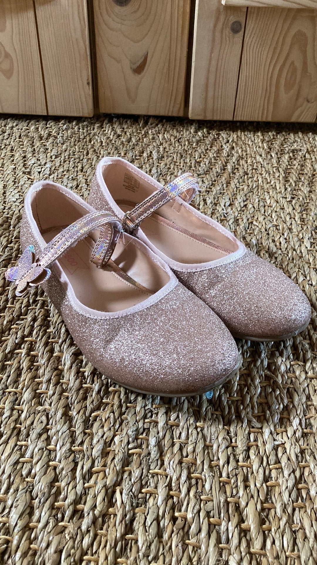 Nette roze schoenen met glitter maat 33, Gebruikt, Meisje, Schoenen, Ophalen of Verzenden