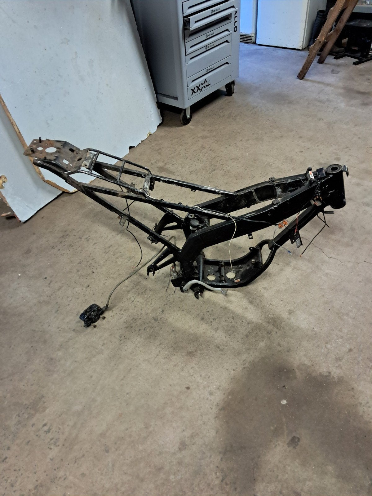 custom derbi frame, Ophalen of Verzenden