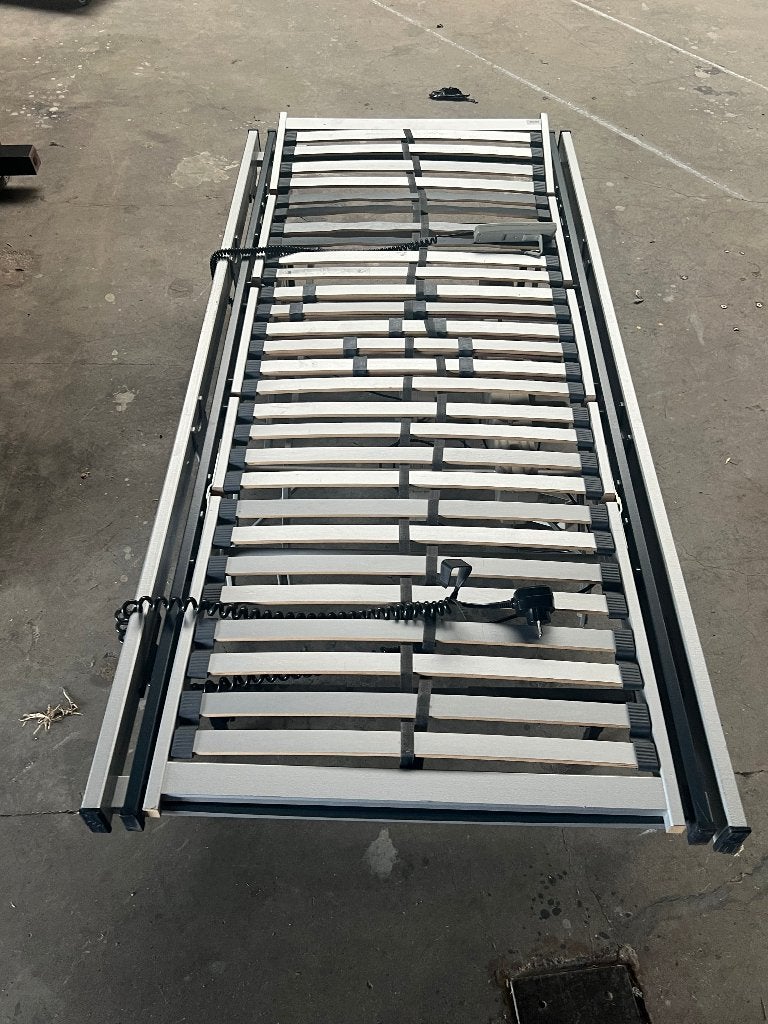 Elektrische verstelbare lattenbodem 90x196 cm Okimat, 90 cm, Eenpersoons, Ophalen of Verzenden, Zo goed als nieuw