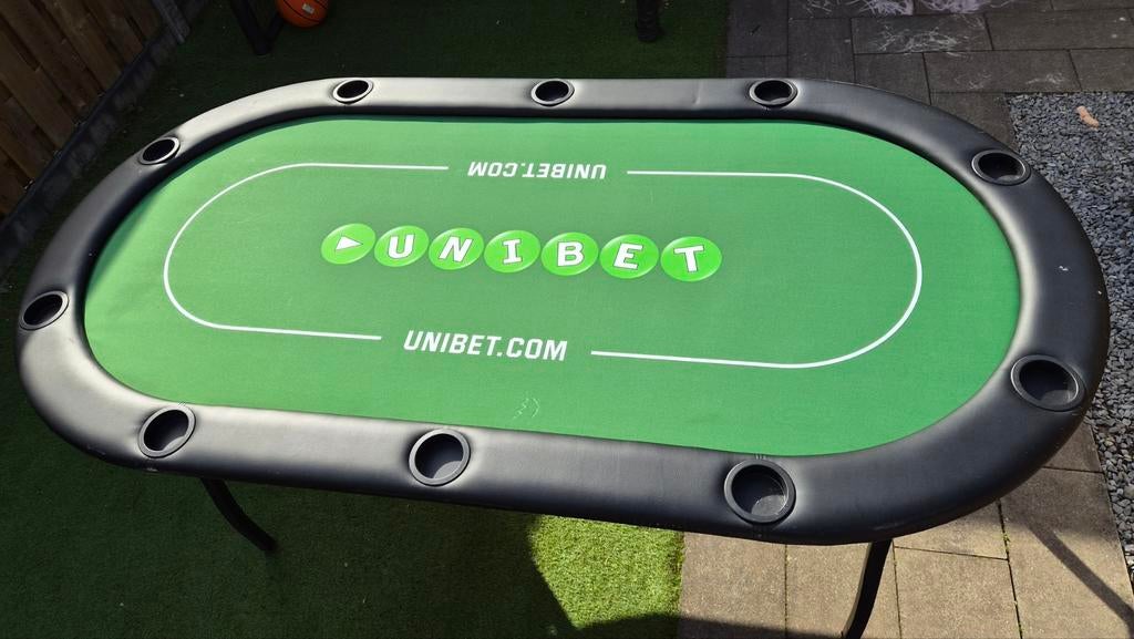Uitklapbare Unibet pokertafel voor 10 personen, Ophalen