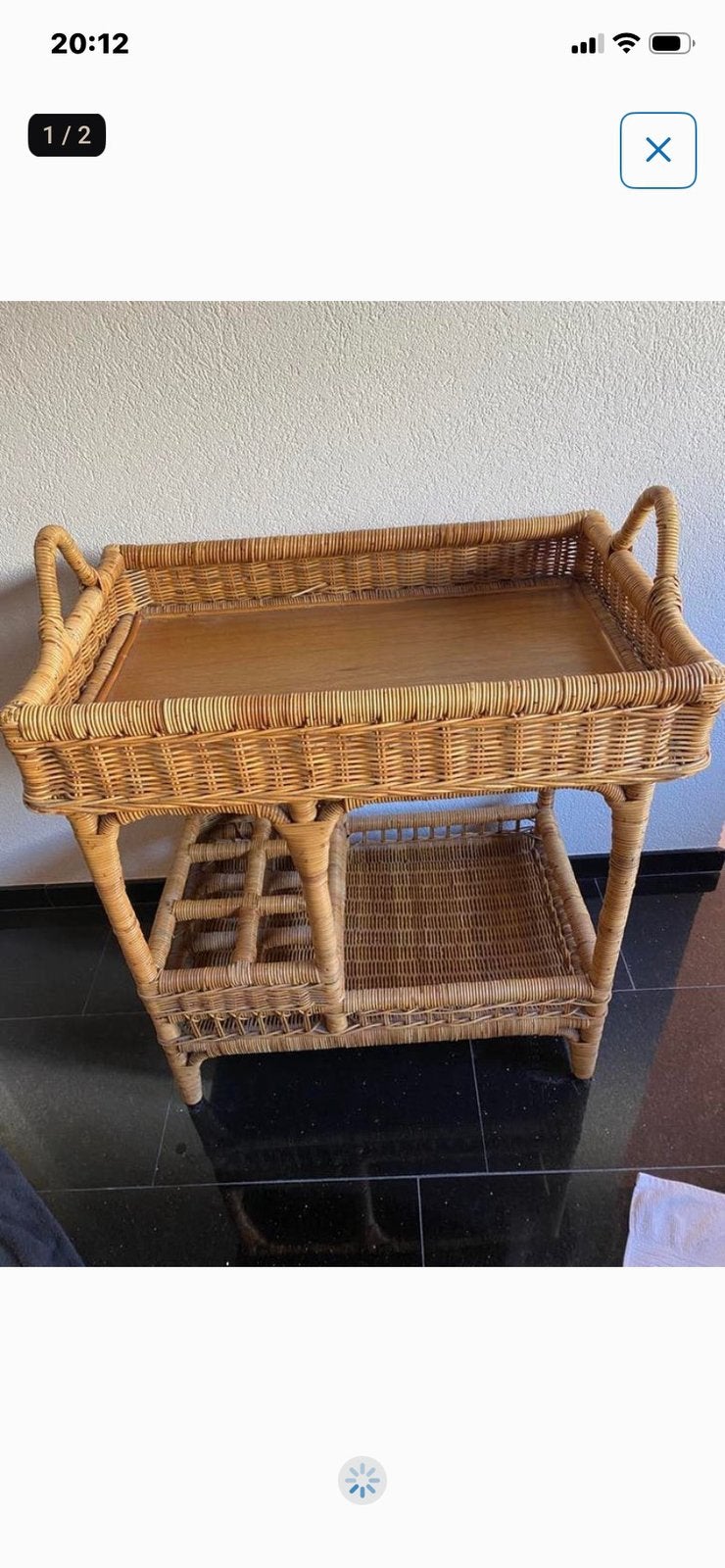 Rotan side table / wijnrek, Ophalen of Verzenden, Zo goed als nieuw, 25 tot 50 cm, Rond