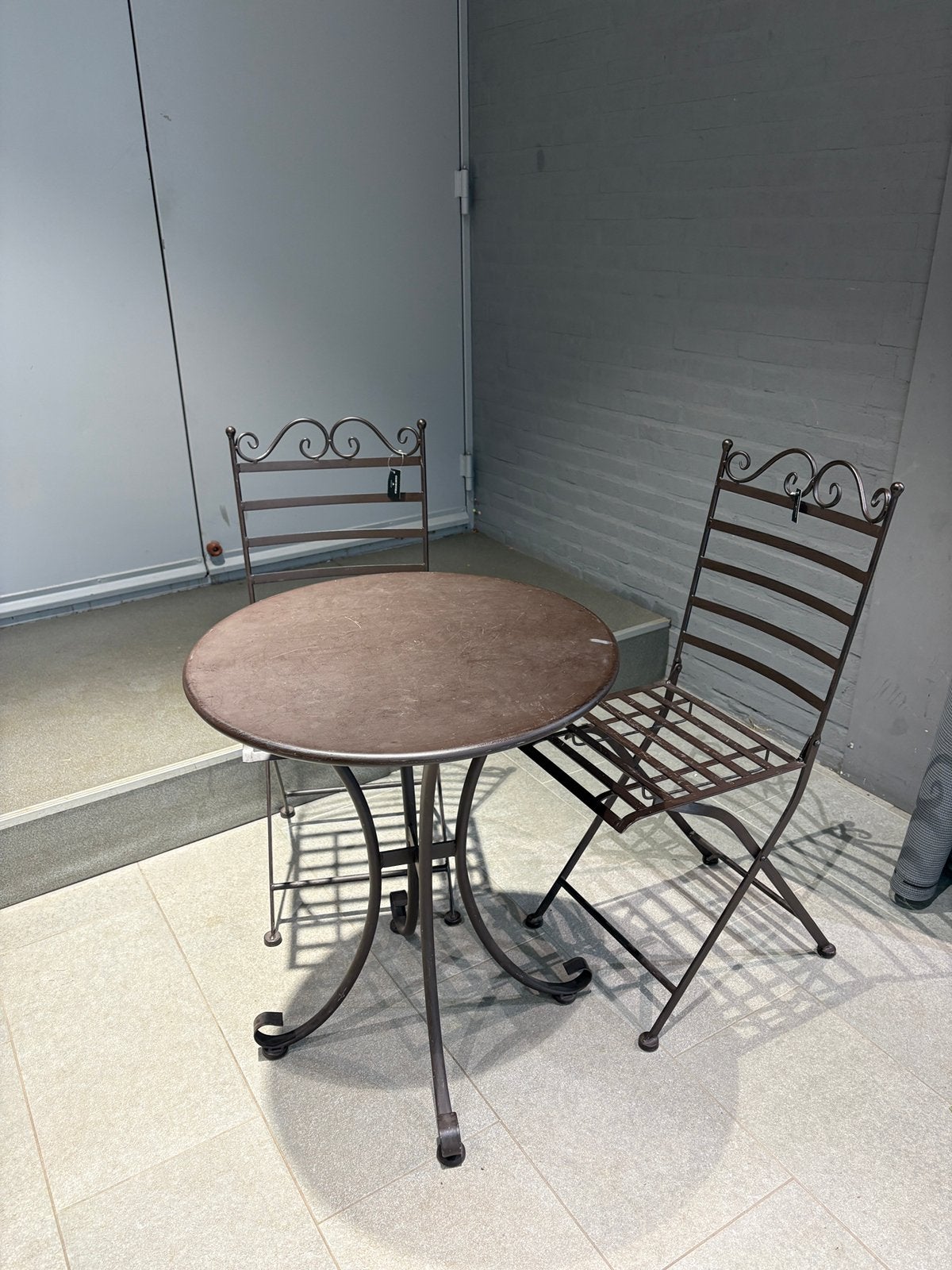 Bistro set, Ophalen, Zo goed als nieuw, Overige materialen, 2 zitplaatsen