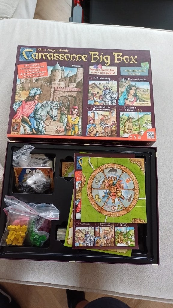bordspellen big box bruin Carcassonne oude versies 999, Vijf spelers of meer, Ophalen of Verzenden, Nieuw, 999 Games