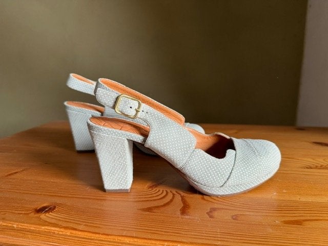 Pumps/slingebacks van Chie Mihara maat 37 grijs NIEUW, Pumps, Verzenden, Nieuw, Grijs