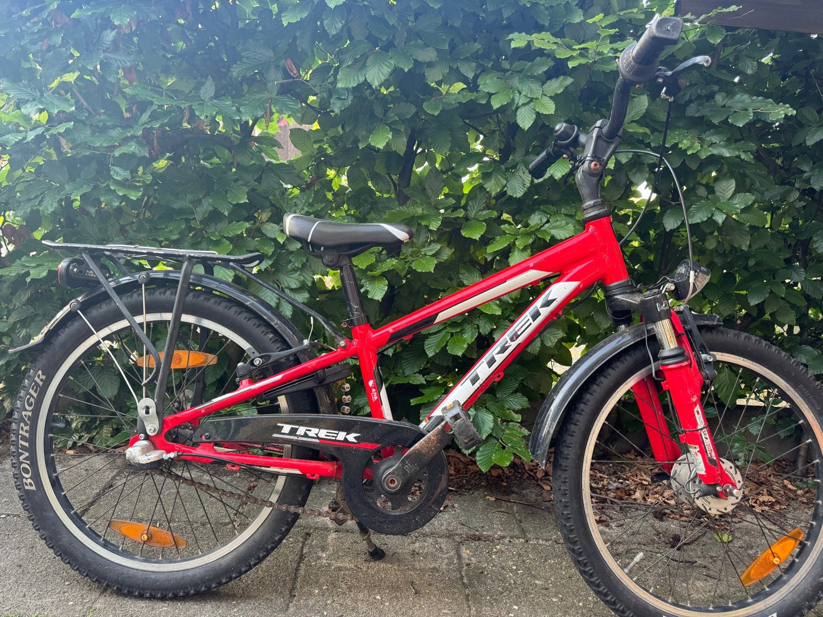 Trek kinderfiets rood - 20 inch, Fietsen en Brommers, Fietsen | Kinderfietsjes, Gebruikt, 16 tot 20 inch, Velgrem, Ophalen