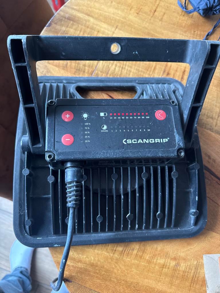 Scangrip werklamp met accu en oplader, Ophalen of Verzenden, Zo goed als nieuw