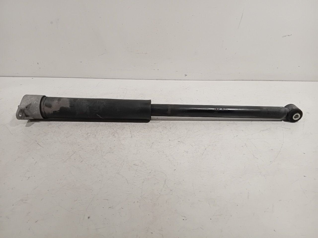 Schokbreker rechts achter Ford Fiesta, Onderdelen@venauto.nl, Van der Ven Autorecycling B.V., Gebruikt, Ettenseweg 76, 4706 PB Roosendaal, The Netherlands