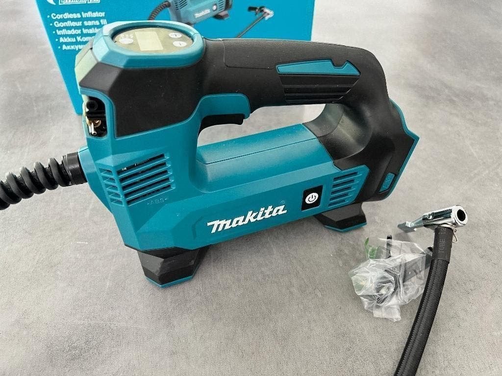 MAKITA 18V LUCHTPOMP DMP180Z BANDENPOMP 8,3 Bar LXT+LED POMP, Caravans en Kamperen, Ophalen of Verzenden, Nieuw, Elektrisch