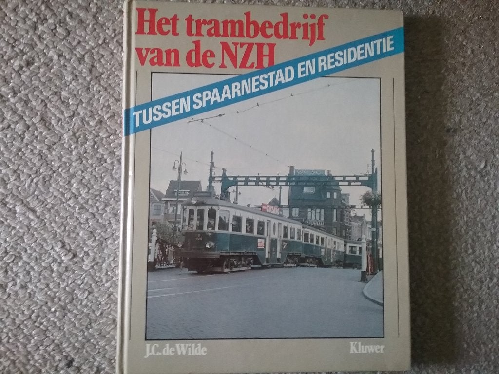 Het trambedrijf vd NZH / JC de Wilde (1985; Blauwe Tram), Verzamelen, Ophalen of Verzenden, Zo goed als nieuw, Tram, Boek of Tijdschrift