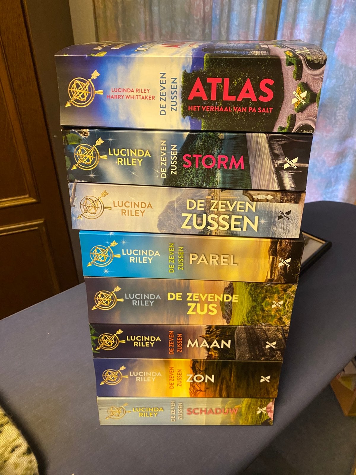 De zeven zussen, Boeken, Ophalen, Zo goed als nieuw