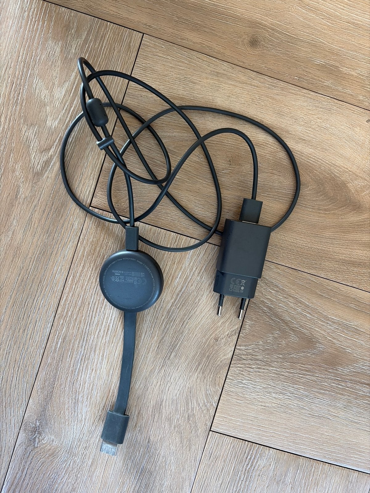 Google Chromecast 3e generatie met adapter, Audio, Tv en Foto, Mediaspelers, Ophalen of Verzenden, Zo goed als nieuw, HDMI