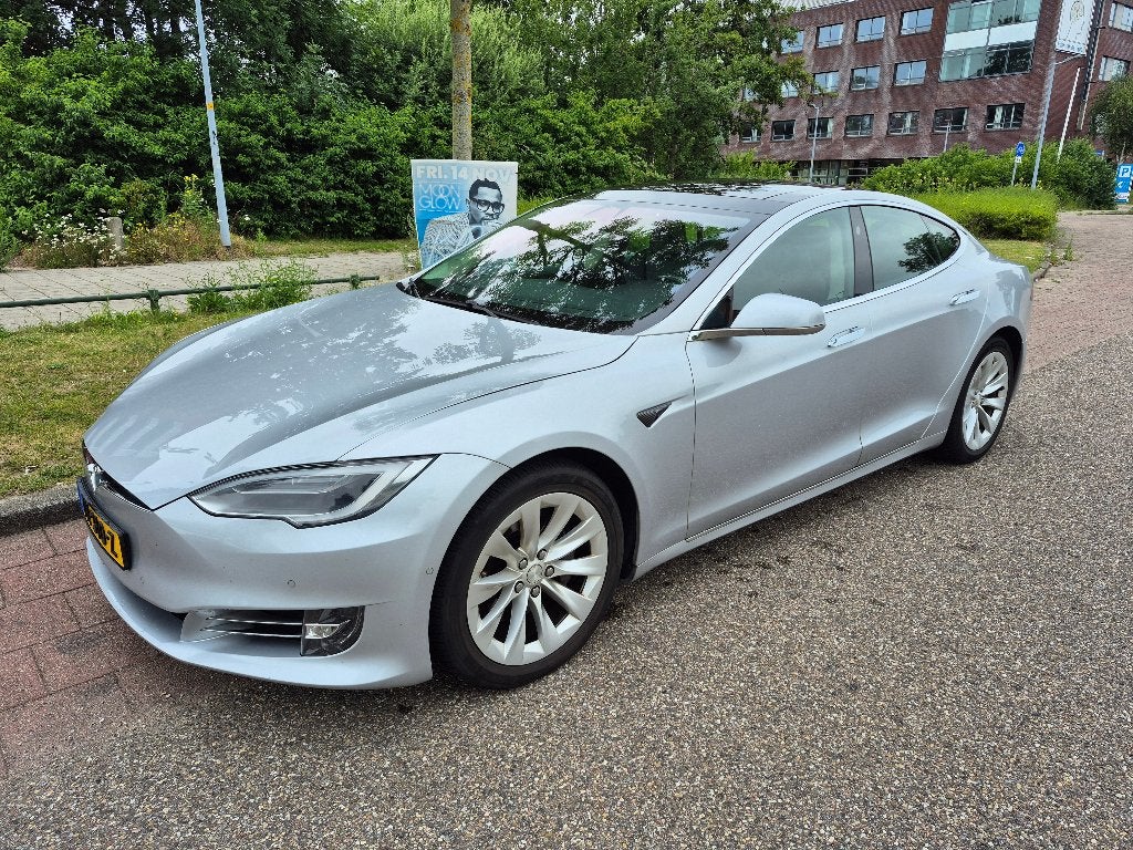 Tesla Model S 75D Base 2018 Grijs  Soh 88%, Parkeerassistent, Elektrisch, Vierwielaandrijving, Particulier