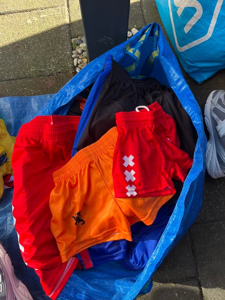 Diverse maatjes voetbal broekjes!, Ophalen, Zo goed als nieuw, One size