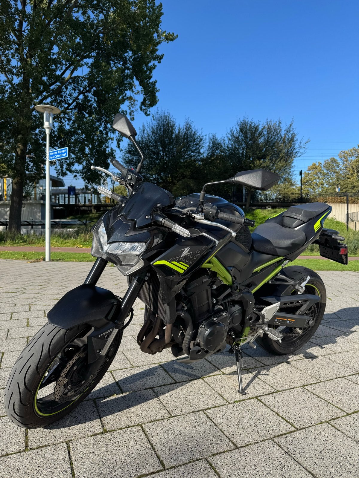 Kawasaki Z900 (2021) - 13k km - SC-Project - In topstaat!, Motoren, 4 cilinders, Motorrijbewijs A, Particulier, Meer dan 35 kW