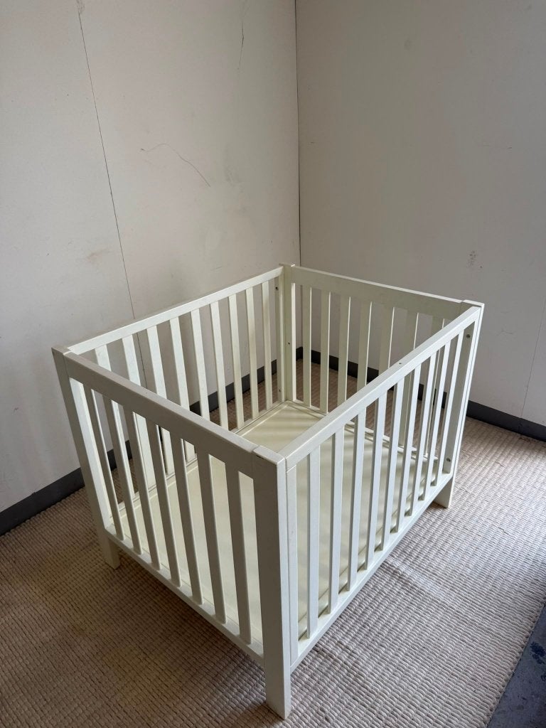 Baby box, Kinderen en Baby's, Boxen, Ophalen, Zo goed als nieuw, Vierkant