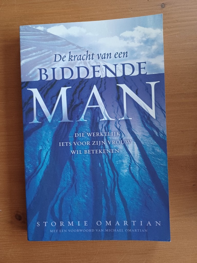 De kracht van een biddende man, Gelezen, Christendom | Protestants, Ophalen of Verzenden, Stormie Omartian