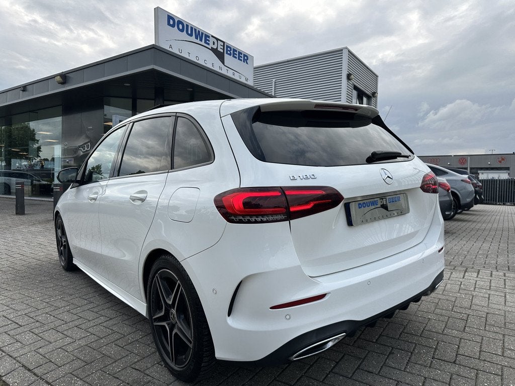 Mercedes-Benz B-Klasse 180 AMG Pano-Dak | Camera | Night | S, Auto's, Mercedes-Benz, 12 maanden, 136 pk, Gebruikt, 4 cilinders