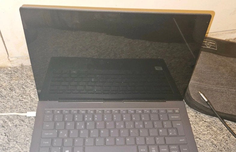 Samsung Galaxy Book S laptop Voor onderdelen, Ophalen of Verzenden, Zo goed als nieuw, 13 inch, SSD