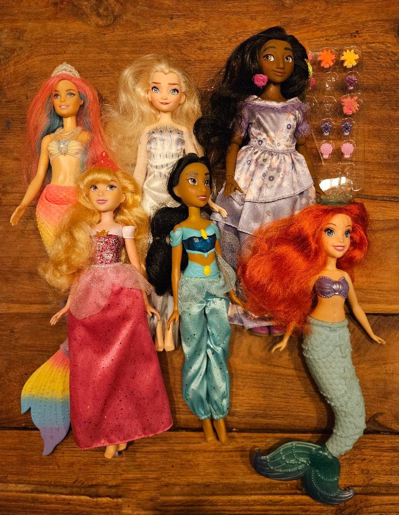 Disney-poppen en zeemeerminbarbie, Ophalen of Verzenden, Gebruikt, Overige typen