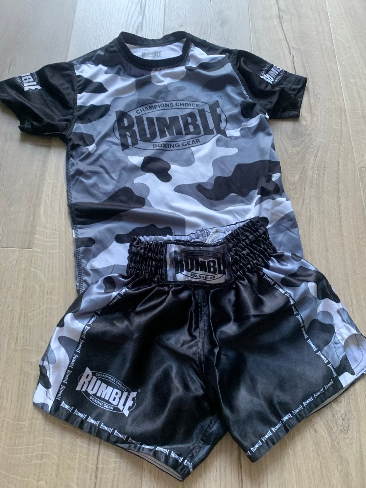 Rumble Boksset - Shirt en Broekje (Maat S)kinderen, Ophalen of Verzenden, Zo goed als nieuw, Bokskleding