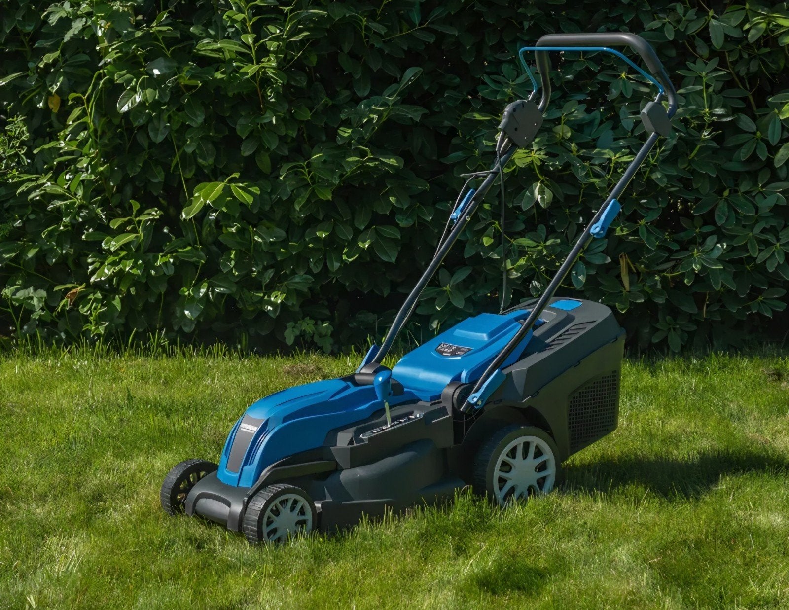 Gazonmaaier, grasmaaier elektrisch.  NIEUW, Tuin en Terras, Grasmaaiers, Ophalen, Cirkelmaaier, Elektrische grasmaaier, Nieuw