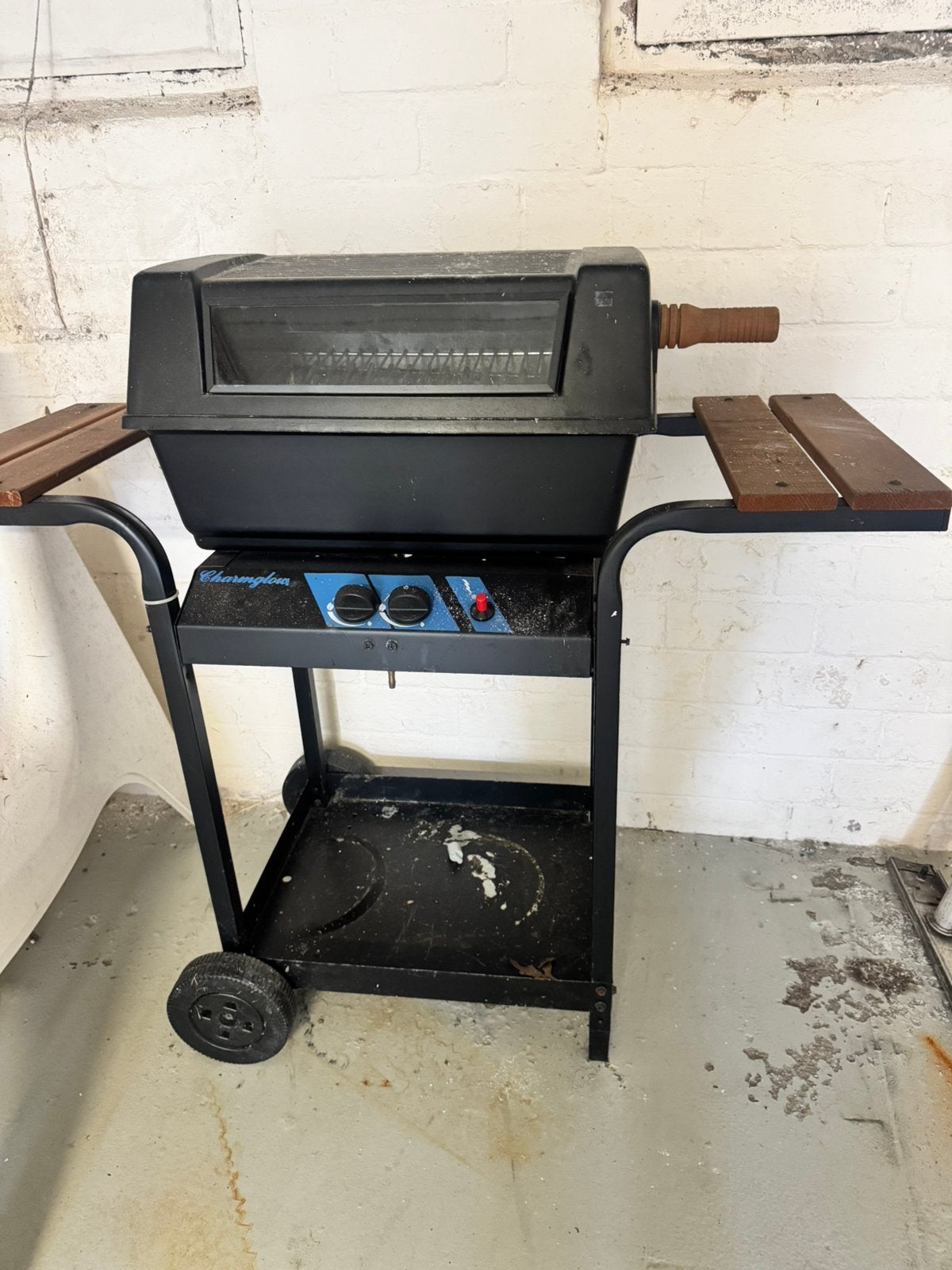 Bbq op wielen houtskool, Ophalen, Gebruikt