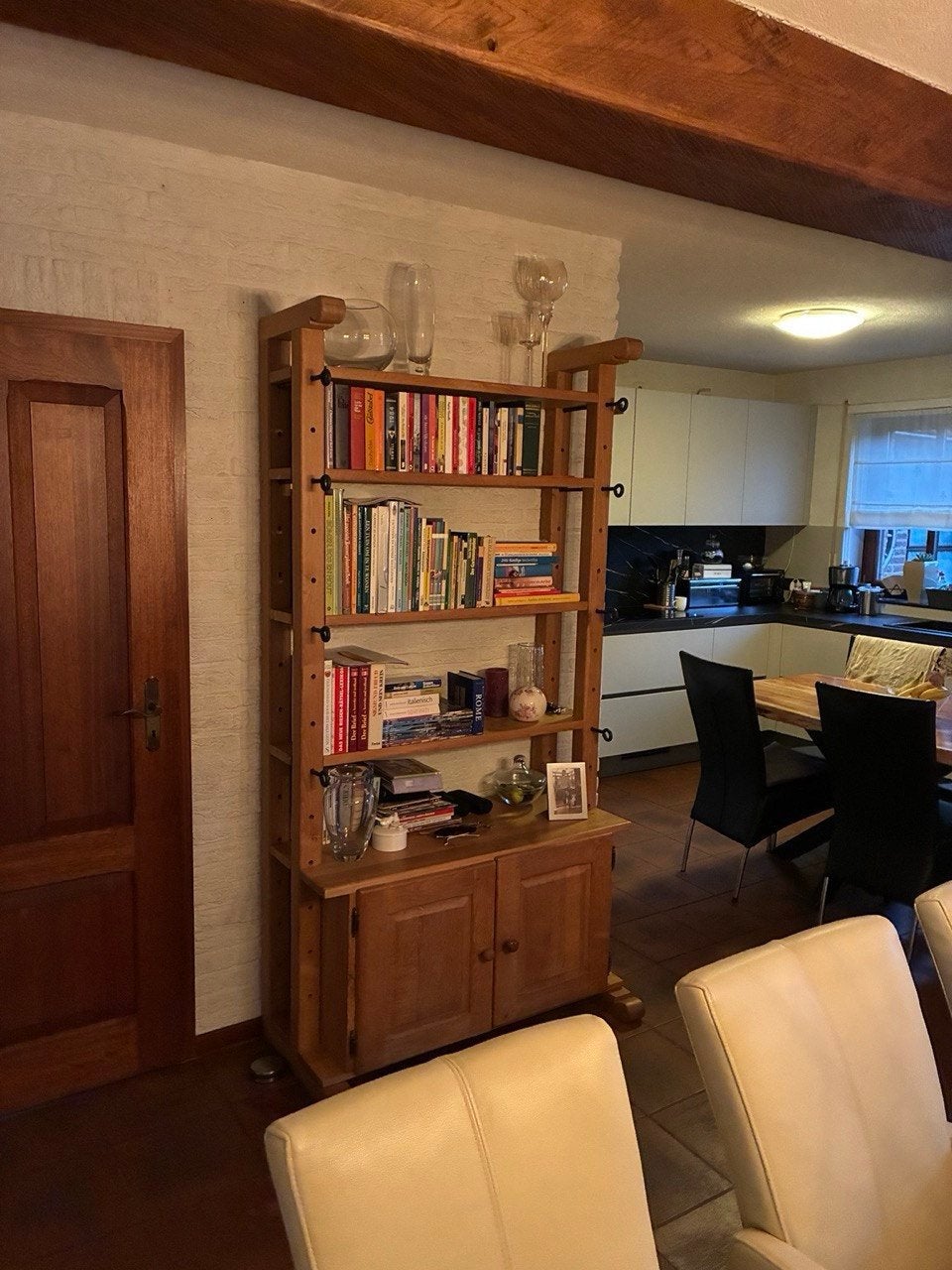 Eiken boekenkast / kaaskast / wandkast – landelijke stijl