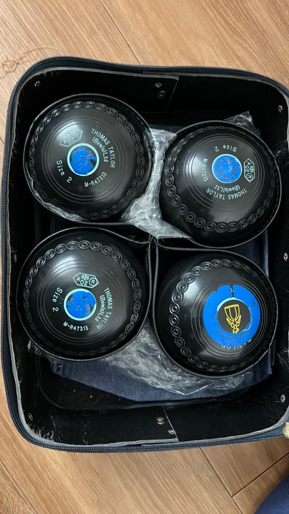 2 bowlssets, Sport en Fitness, Bowlen, Ophalen, Zo goed als nieuw