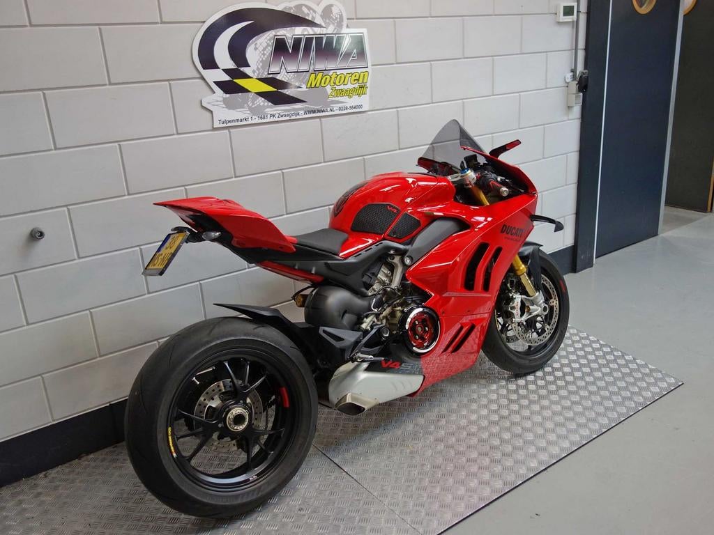 DUCATI PANIGALE V4 S, DUCATI, 4 cilinders, Motorrijbewijs A, Bedrijf
