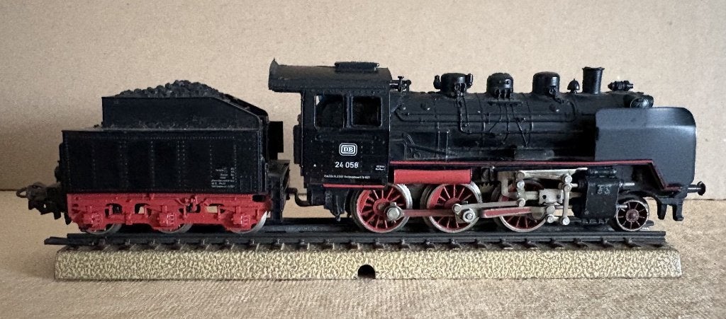 Märklin 3003 Stoomlocomotief met tender. H0., Wisselstroom, Gebruikt, Locomotief, Ophalen of Verzenden