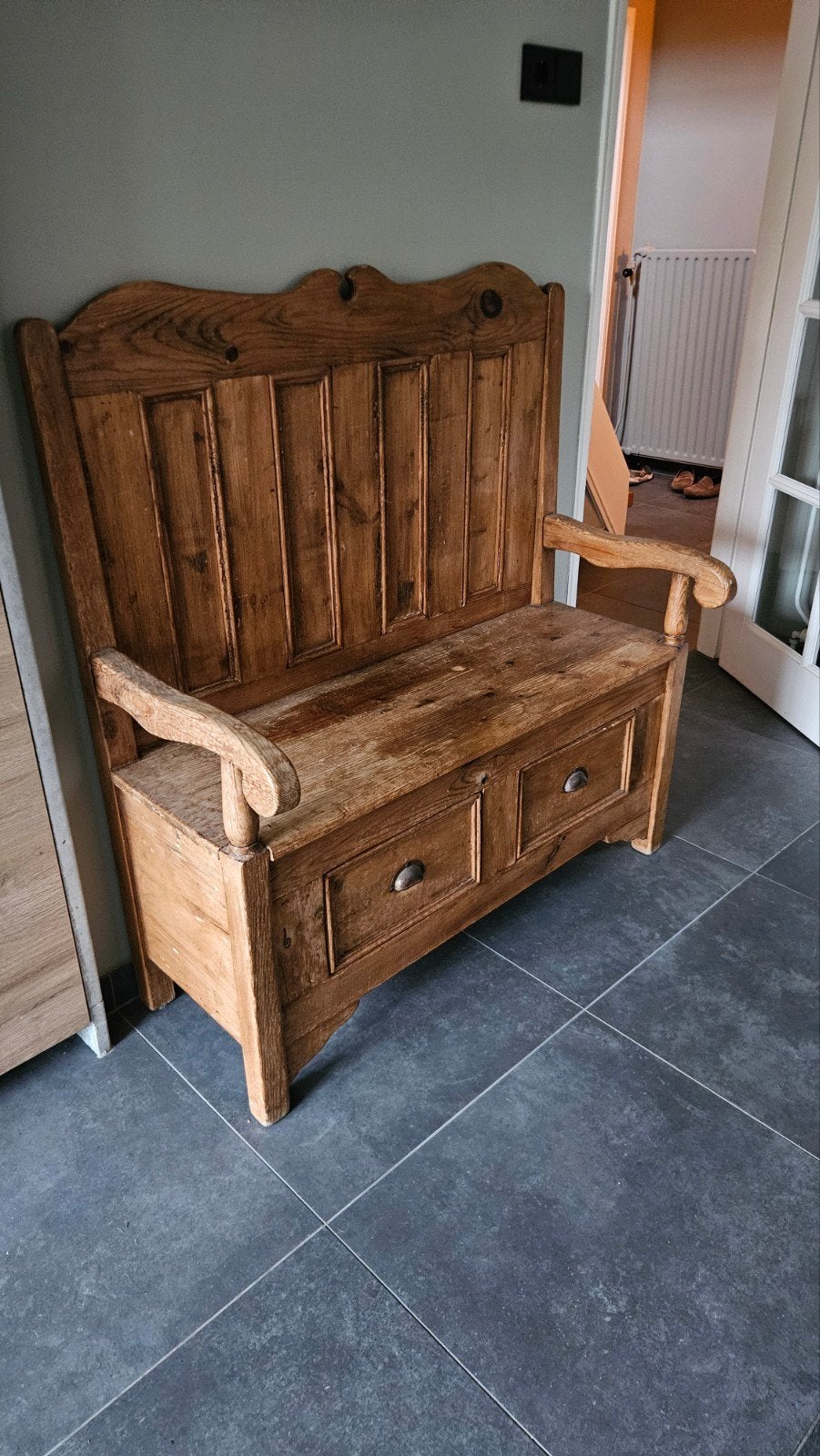 Brocante halbankje met 2 lades., Ophalen