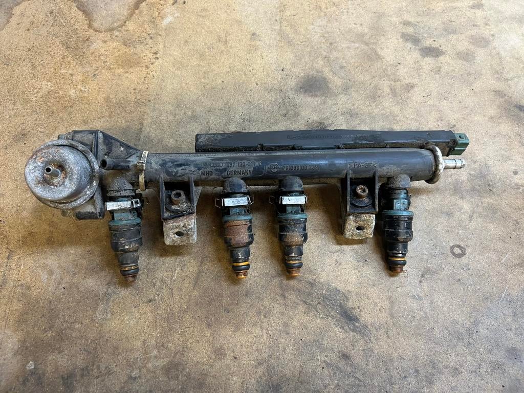 G60 fuel rail met groene injectors, Auto-onderdelen, Ophalen of Verzenden, Gebruikt, Volkswagen