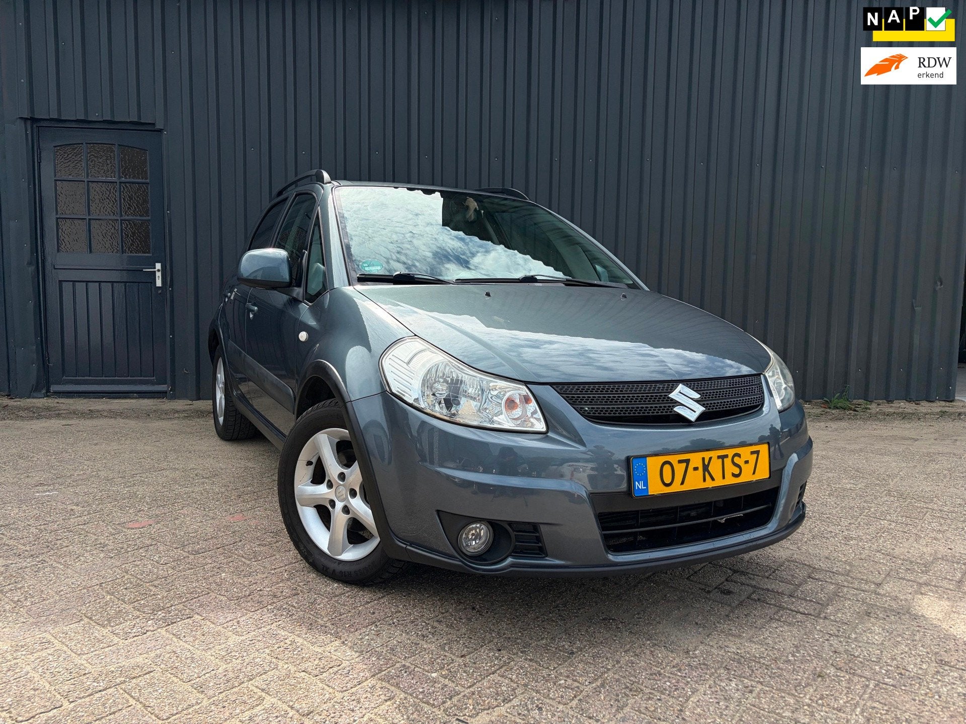 Suzuki SX4 1.6 | 5 Deurs | Airco | Getinte Ramen | Nwe APK |, 15 km/l, Gebruikt, 49 €/maand, Origineel Nederlands