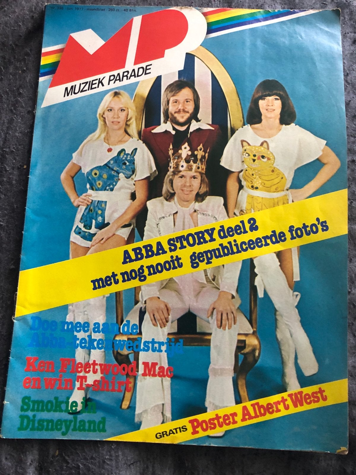Muziek Parade - ABBA Story deel 2 met poster Albert West, Verzamelen, Ophalen of Verzenden, 1960 tot 1980, Nederland, Tijdschrift