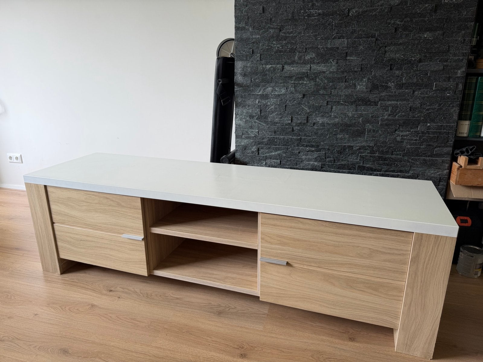 Gratis af te halen: Modern tv-meubel in Leiden Zuid-West, Ophalen, Gebruikt, 100 tot 150 cm, Minder dan 100 cm