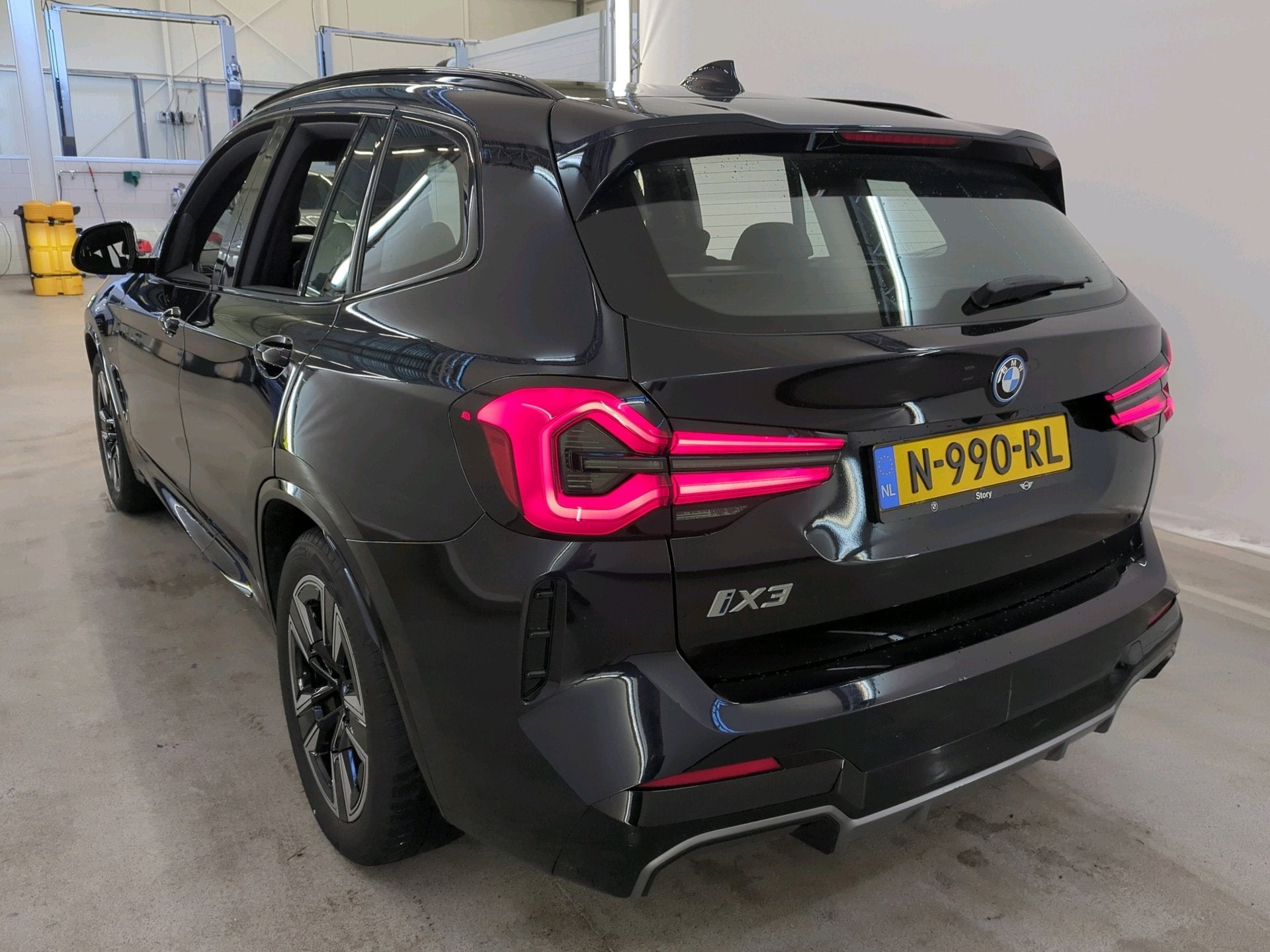 BMW IX3 80 kWh 286pk Executive | SOH 98% | Trekhaak | Panora, Auto's, BMW, Achterwielaandrijving, Gebruikt, 1333 min, 24 maanden