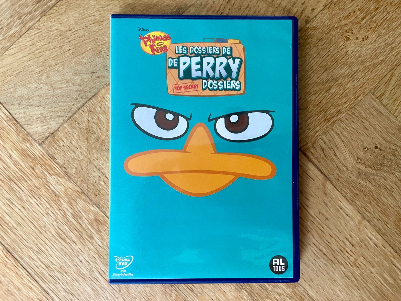 Phineas and Ferb - Perry Dossiers DVD (wat krasjes, met NL), Tekenfilm, Nederlands, Ophalen of Verzenden, Zo goed als nieuw