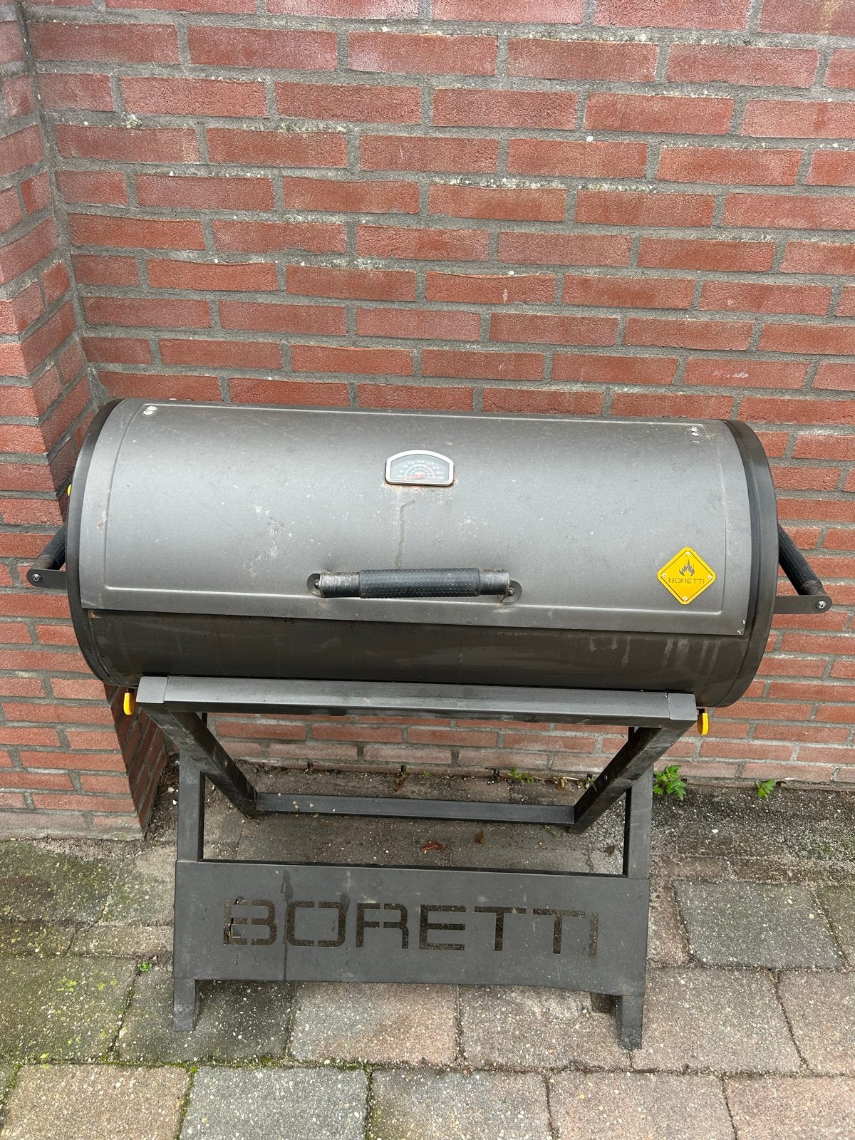 Boretti houtskool BBQ met hoes - Gebruikt, Tuin en Terras, Ophalen, Gebruikt