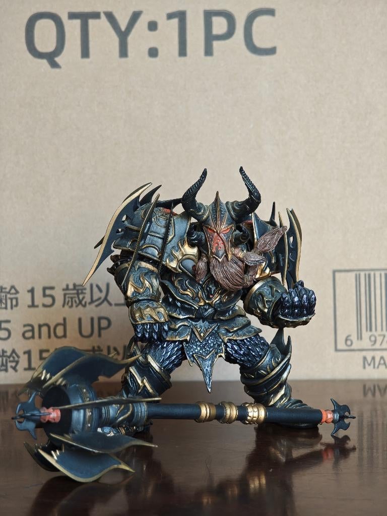 World of Warcraft - Thargas Anvilmar Figure #1, Ophalen of Verzenden, Zo goed als nieuw
