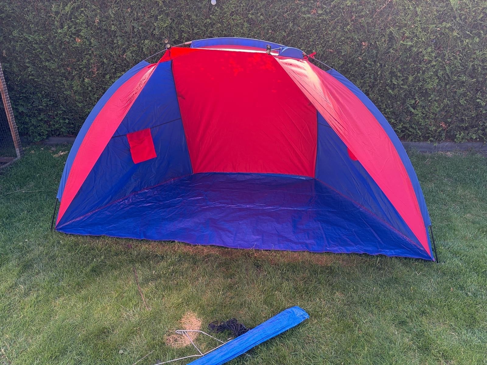 Strandtentje / zonnescherm rood-blauw, Ophalen of Verzenden, Gebruikt, Tot en met 2