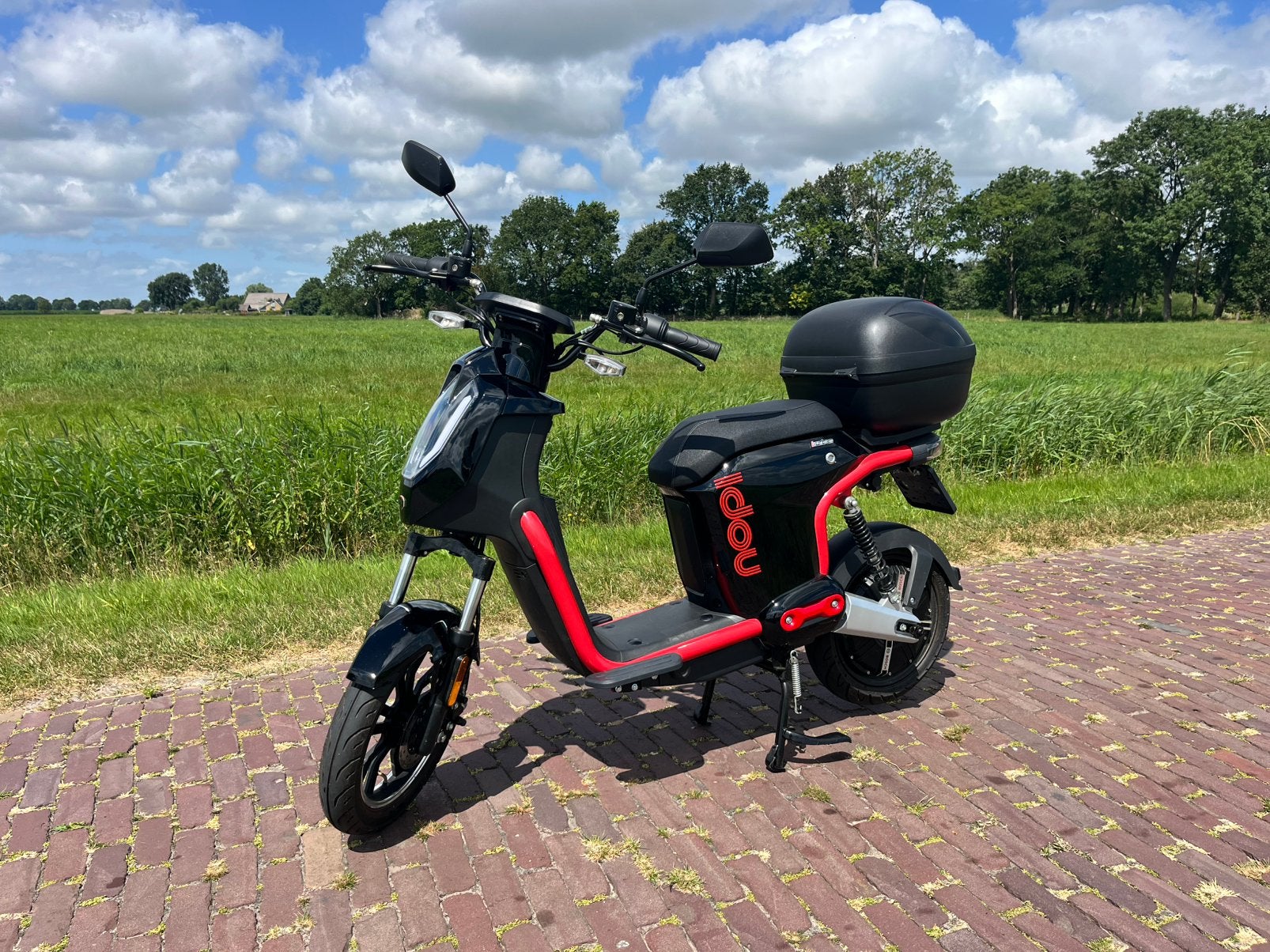 Doohan iDou i-urban e-scooter, Ophalen, Zo goed als nieuw, Elektrisch