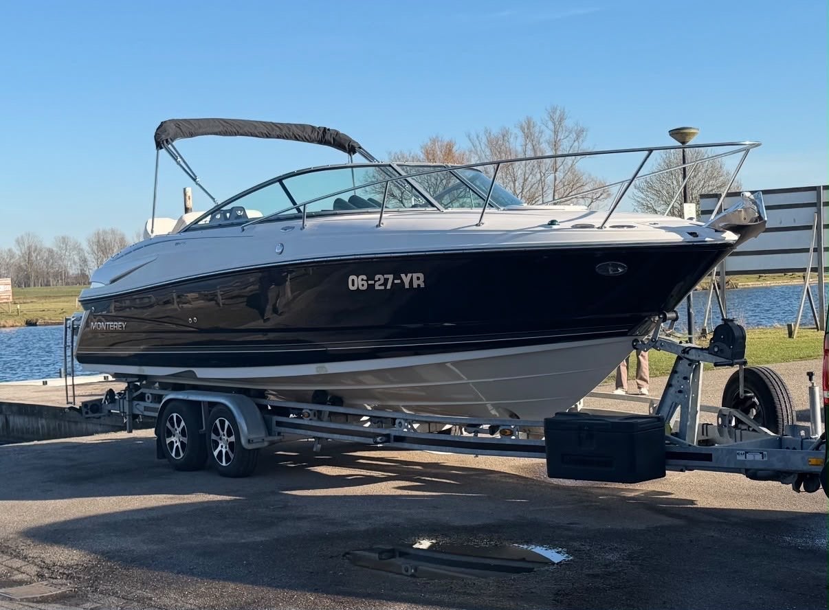 Monterey 254 FSC - Perfecte staat, klaar voor het water!, Watersport en Boten, Overige merken, Binnenboordmotor, Ophalen of Verzenden