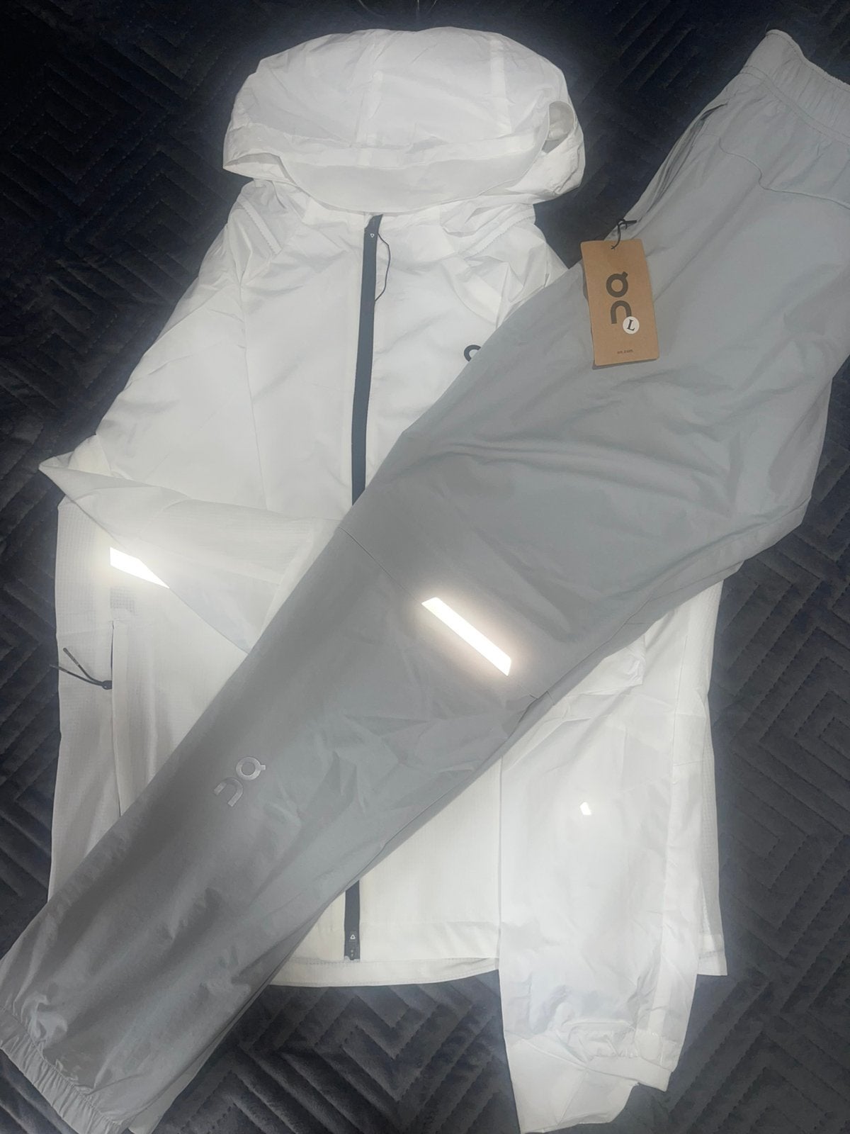 White OC (oncloud) Tracksuit, Kleding | Heren, Heren-kledingpakketten, Nieuw, Maat 52/54 (L), Ophalen of Verzenden
