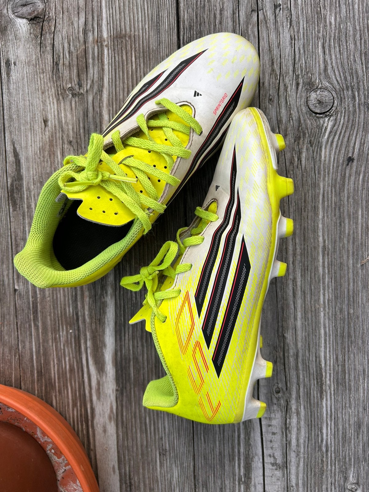 Adidas voetbalschoenen 2 maand oud., Maat XS of kleiner, Schoenen, Ophalen of Verzenden, Zo goed als nieuw