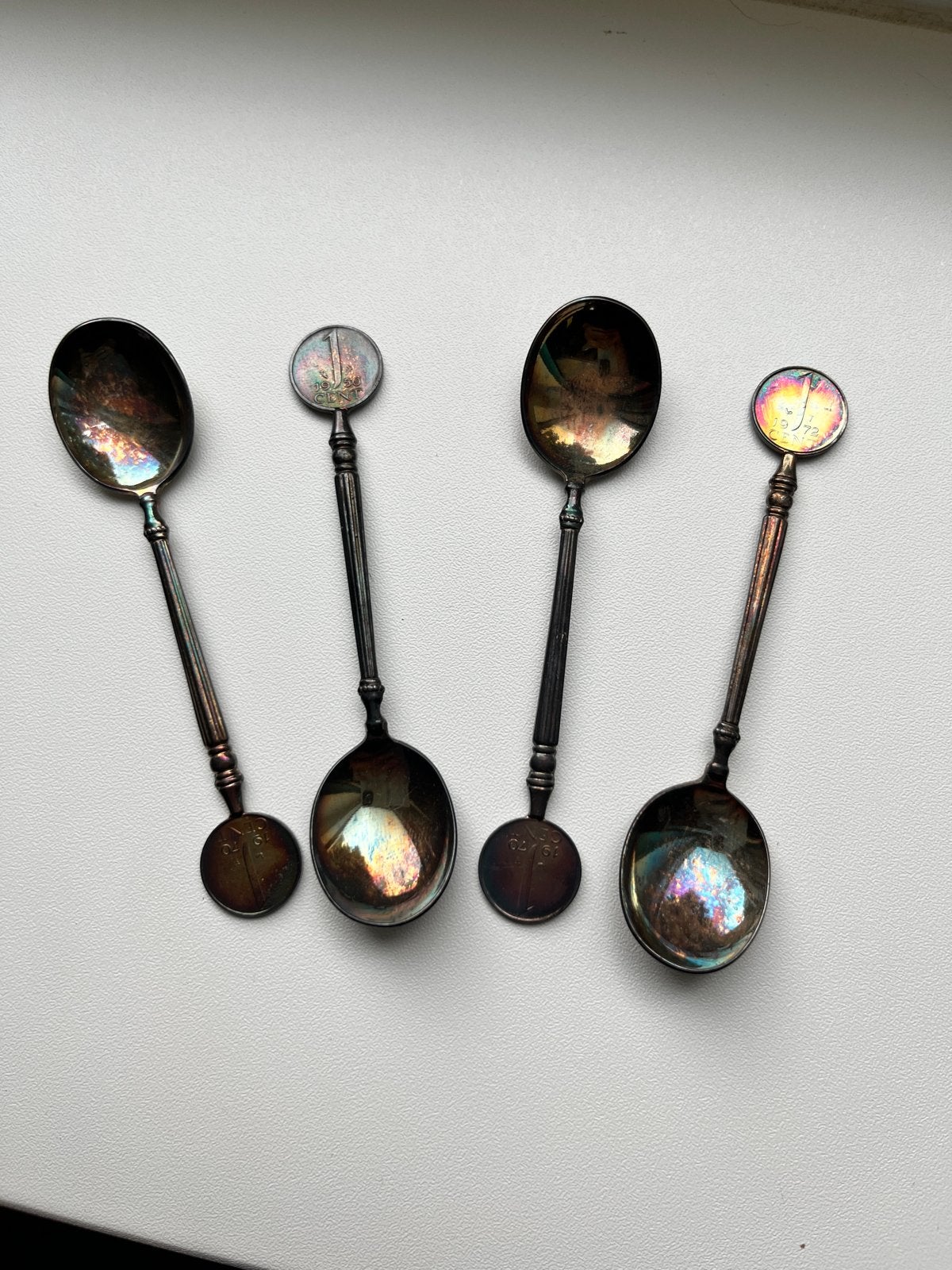 Set van 4 vintage zilveren lepeltjes met muntdecoratie, Antiek en Kunst, Ophalen of Verzenden