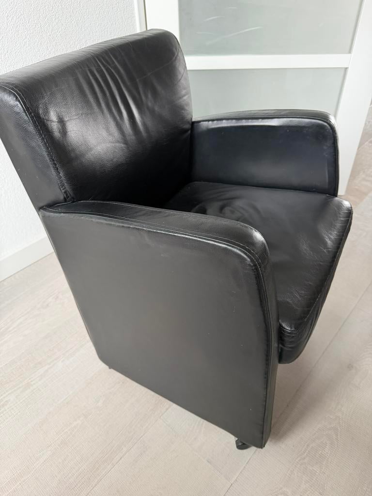 Zwart leren eetkamerstoelen op wieltjes 6 stuks, Huis en Inrichting, Fauteuils, Ophalen, Minder dan 75 cm, Leer, Zo goed als nieuw