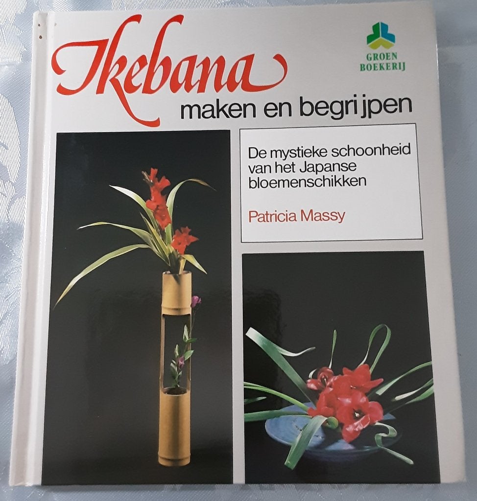 Ikebana Bloemschikkunst 4 Boeken, Verzenden, Zo goed als nieuw, Overige onderwerpen, Diverse auteurs